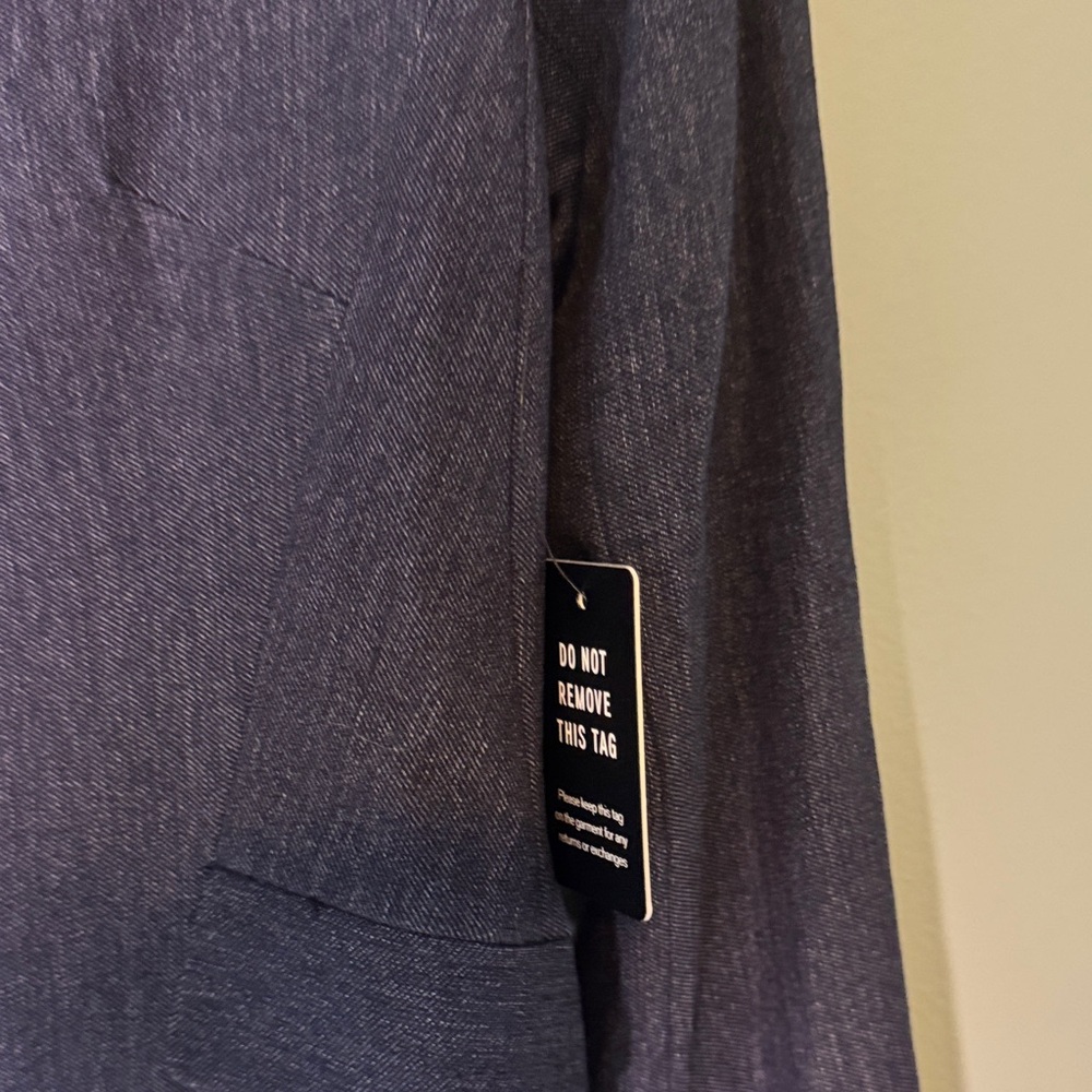 Express Navy Textured Notch-Lapel Blazer - Picture 3 of 6